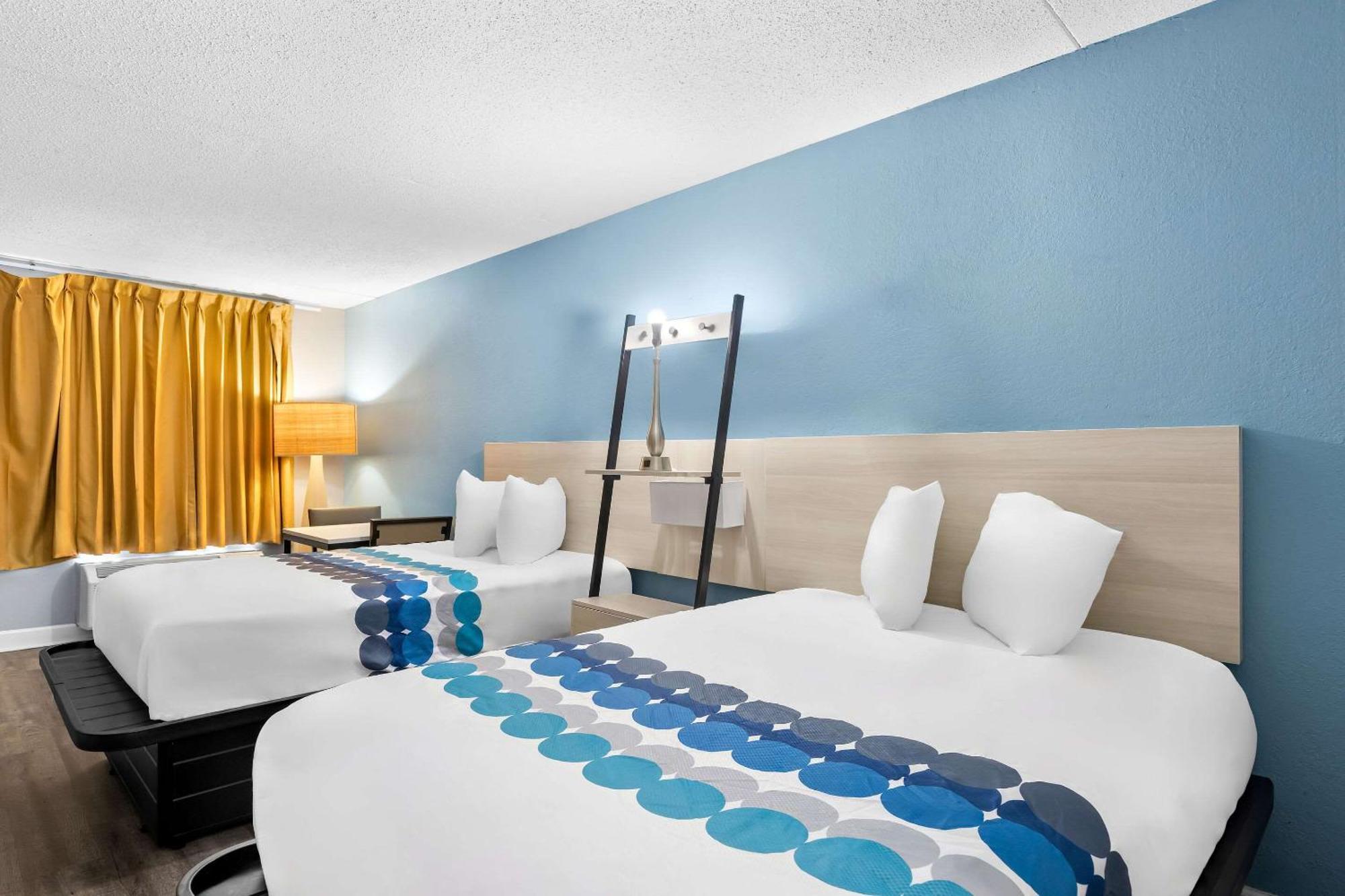 Suburban Studios by Choice Hotels: New Rooms with Kitchens & Premium Amenities Brunswick Exterior photo